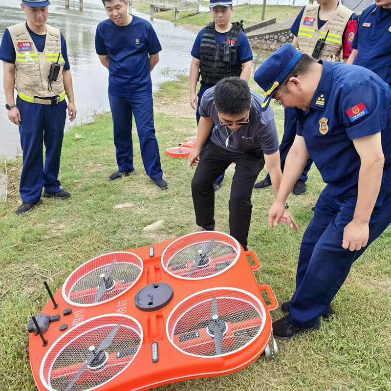 智能型遠(yuǎn)程遙控飛行救援艇
