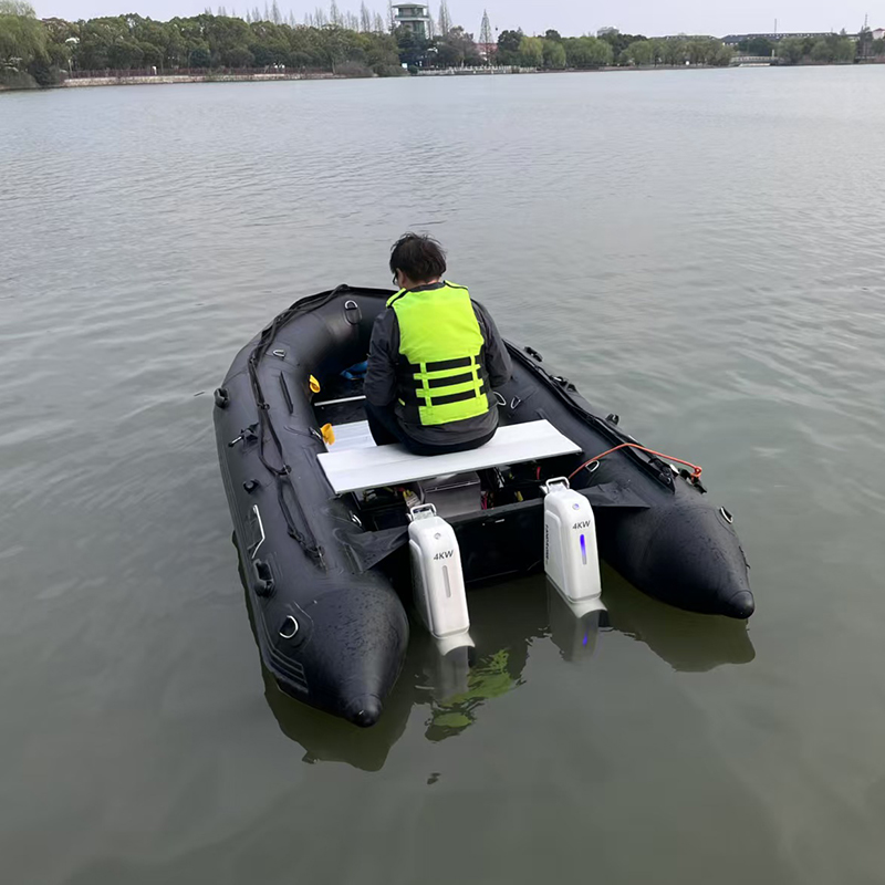 智能型電動噴泵式救援艇